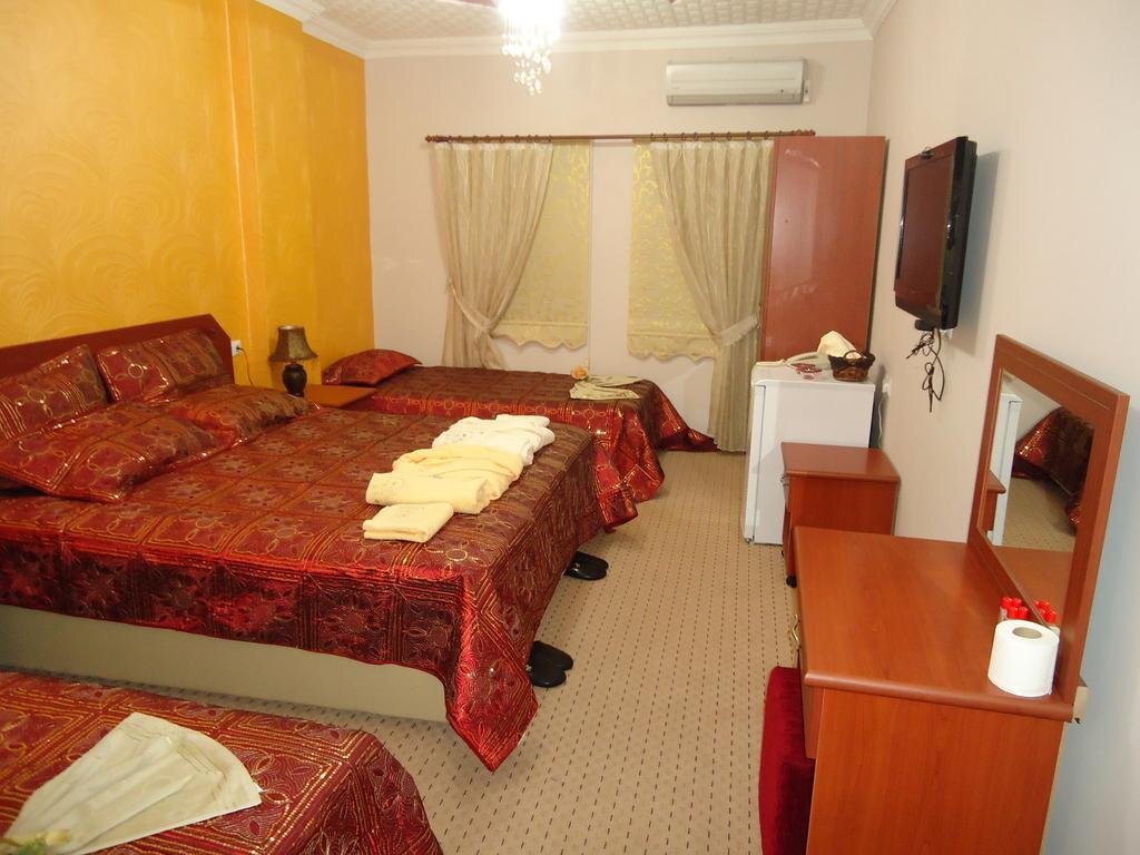 Мидьят: Hotel Demirdag