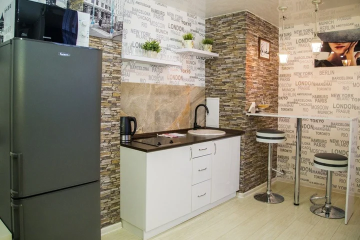 Красноярск: Апартаменты Авиаторов 38