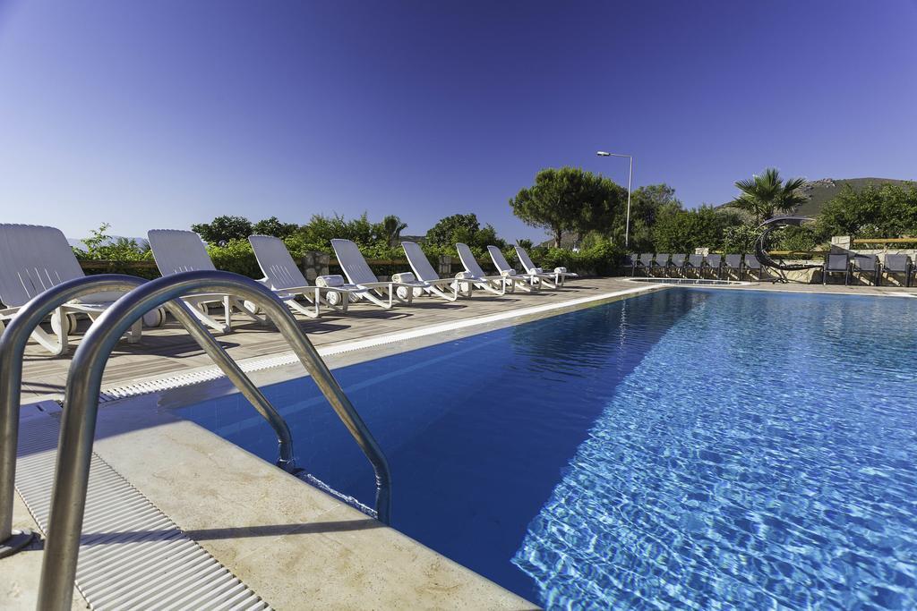 Датча: Uslu Otel Royal Yachting
