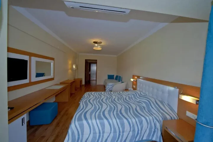 Акьяка: Yucelen Otel