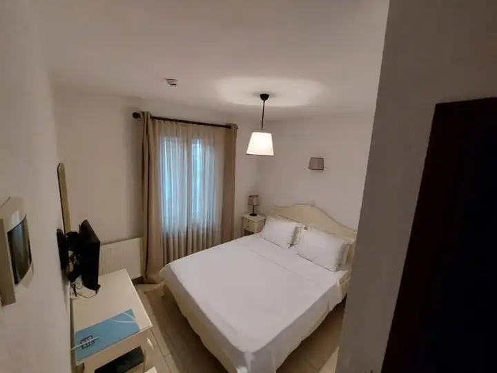 Айвалык: Ferahi Evler Otel
