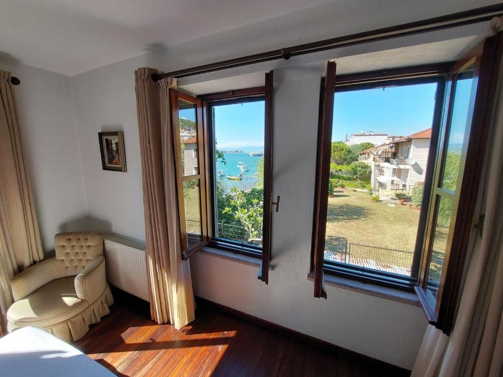 Айвалык: Ferahi Evler Otel