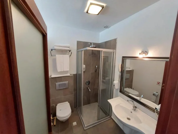 Айвалык: Ferahi Evler Otel