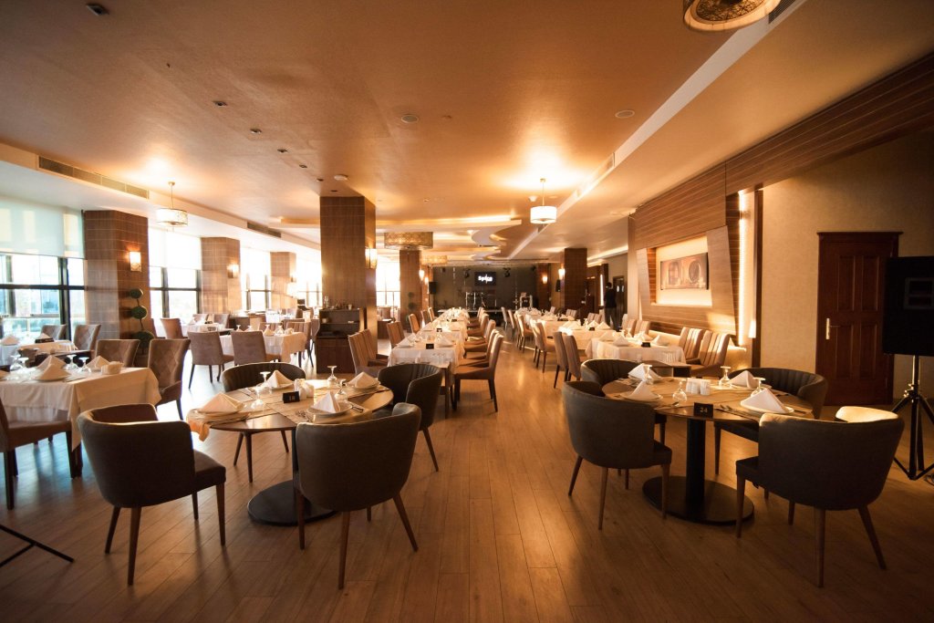 Караман: Отель Grand Hotel & Convention Center Karaman