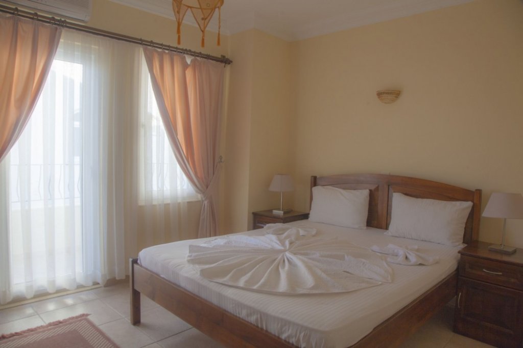 Каш: Kale Hotel