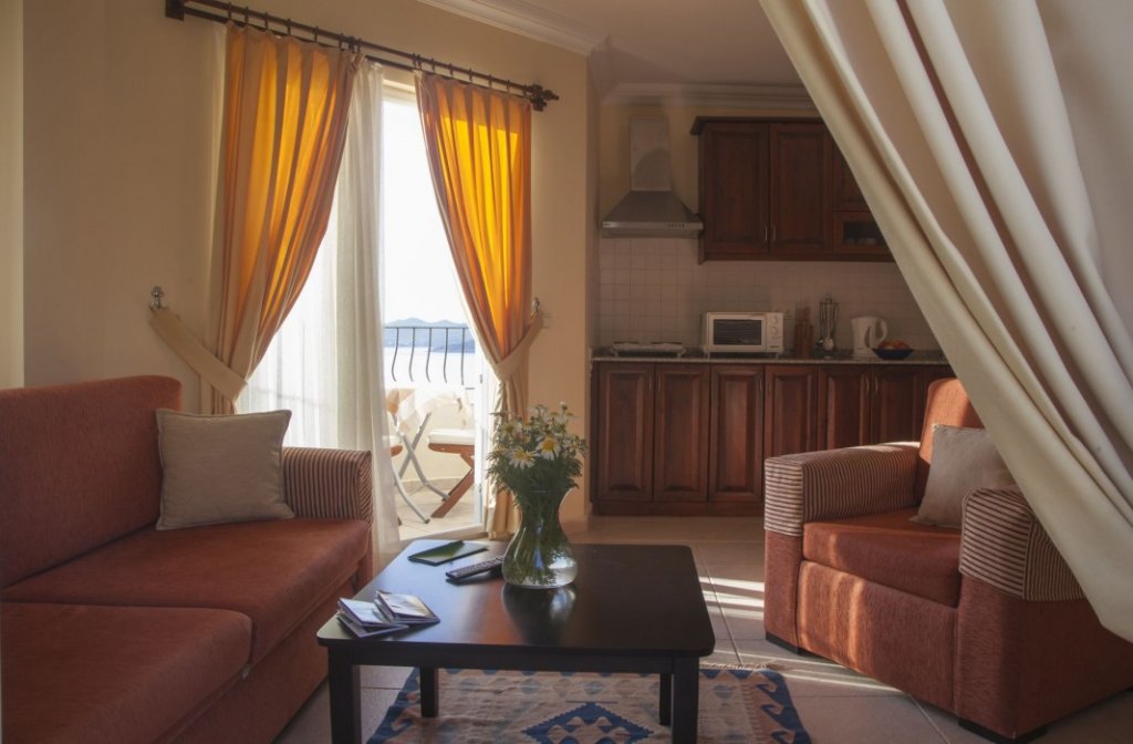 Каш: Kale Hotel