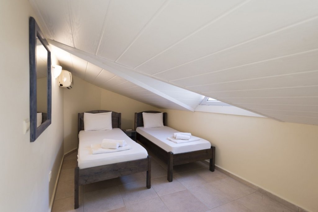 Каш: Kale Hotel