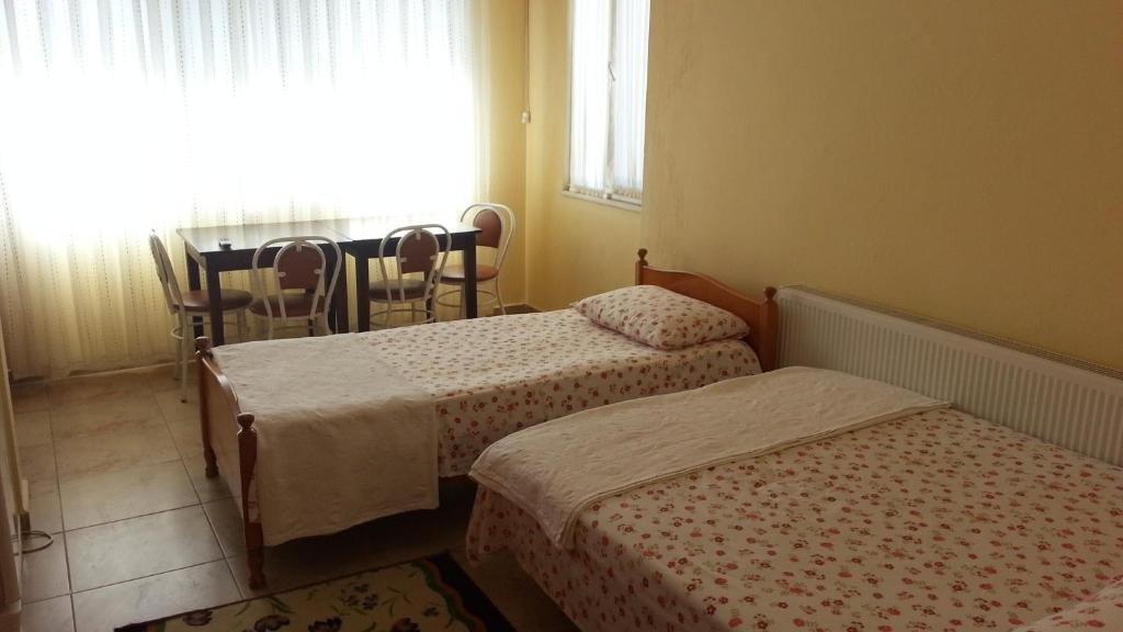 Бурхание: Cicek Aile Pansiyonu