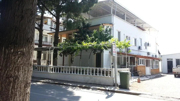 Бурхание: Cicek Aile Pansiyonu