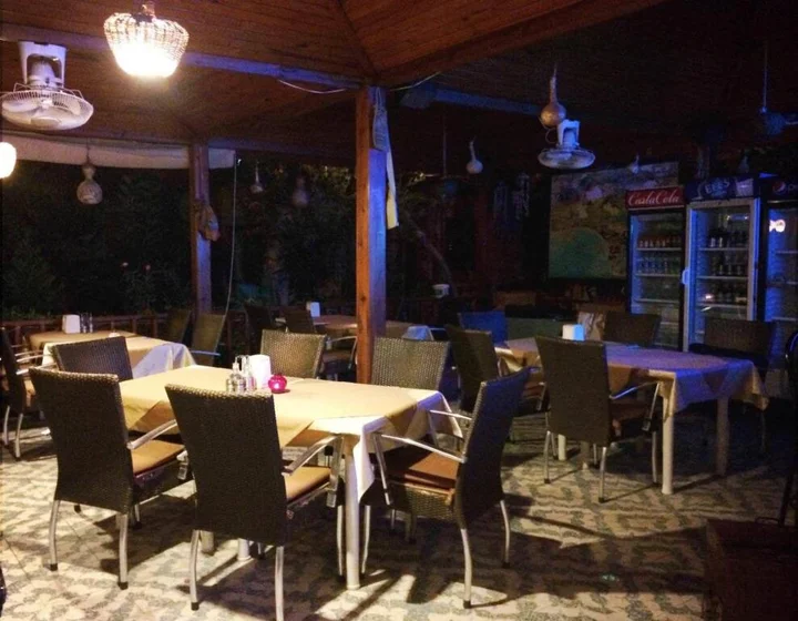 Манавгат: Tas Motel