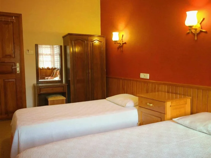 Манавгат: Tas Motel