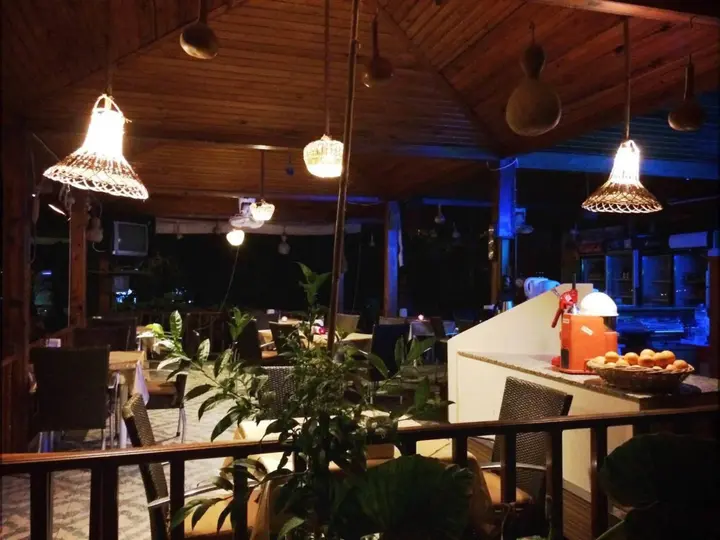 Манавгат: Tas Motel