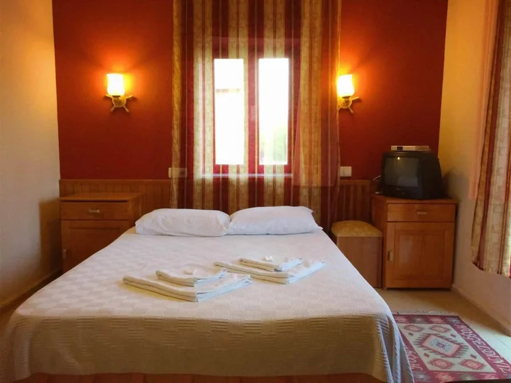 Манавгат: Tas Motel