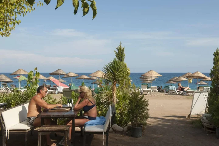Чиралы: Kutle Hotel