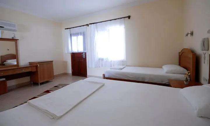 Чиралы: Kutle Hotel