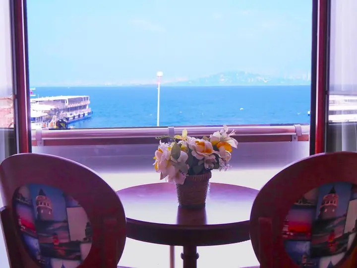 carousel image 3