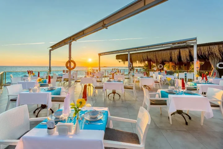 Окурджалар: Justiniano Club Alanya – All Inclusive