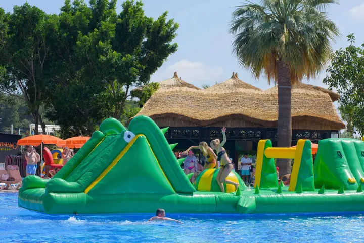 Окурджалар: Justiniano Club Alanya – All Inclusive