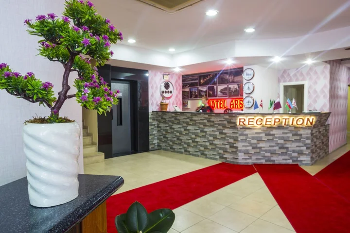 Арсин: Arsen Hotel