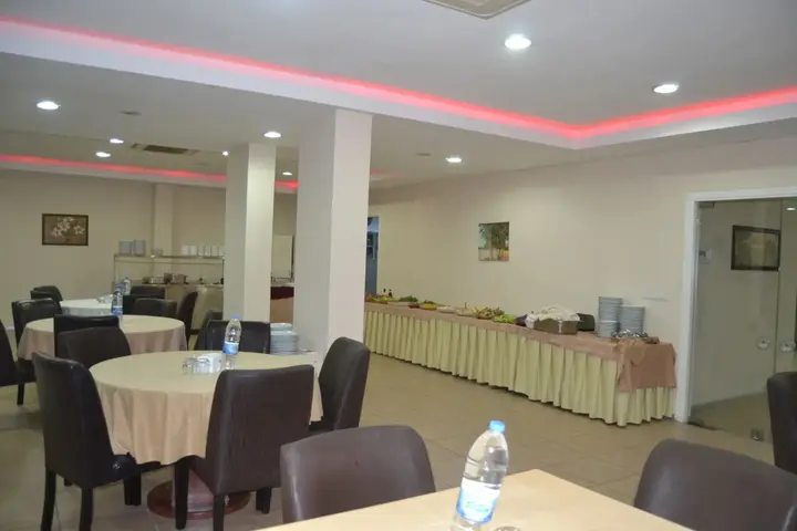 Арсин: Arsen Hotel