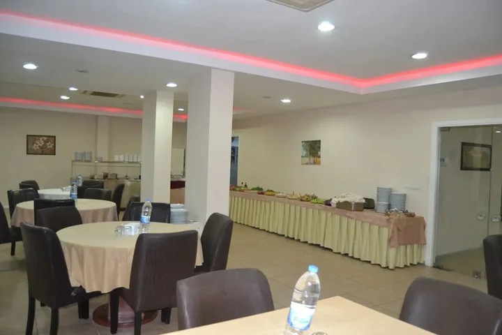 Арсин: Arsen Hotel