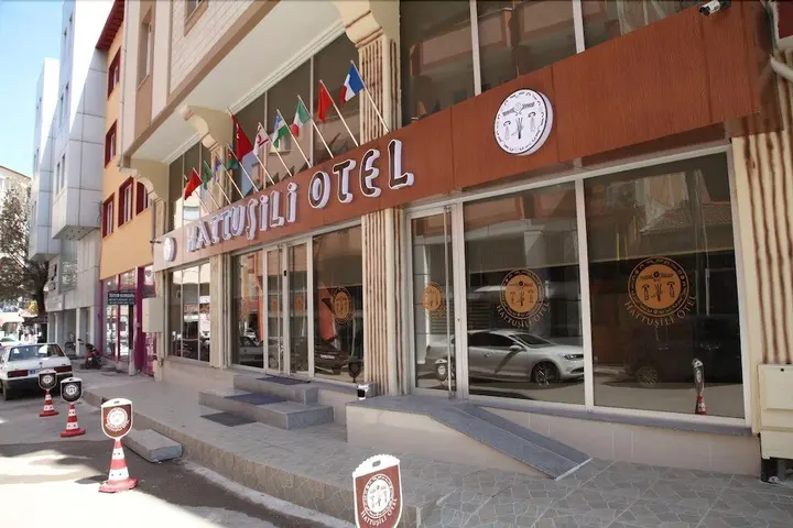 Корум: Hattusirin Otel