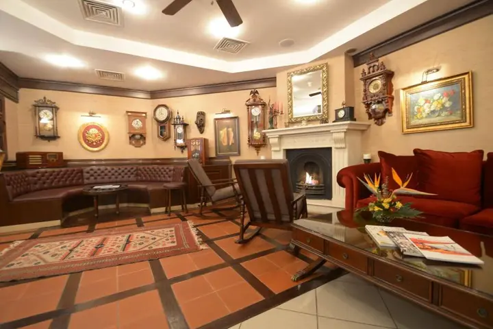 Измир: Karaca Otel