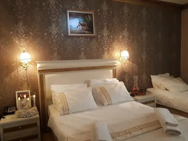 Бююкчекмедже: Pelikan Otel