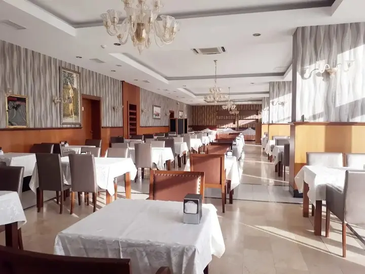 Бююкчекмедже: Pelikan Otel