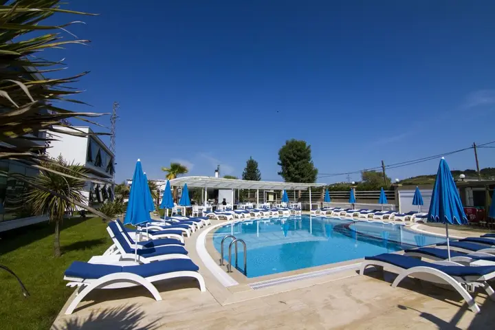 Сайл: Violet Park Hotel