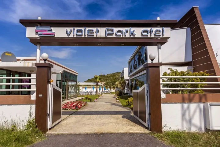 Сайл: Violet Park Hotel