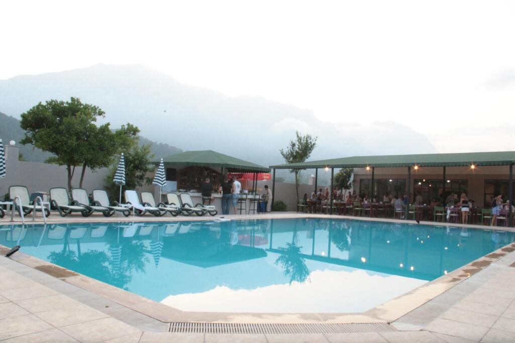 Кемер: Ares Hotel