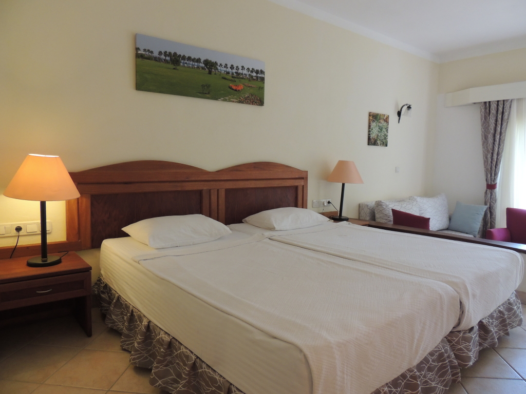 Битез: Okaliptus Hotel
