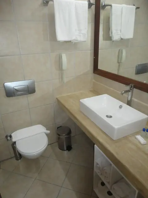 Битез: Okaliptus Hotel