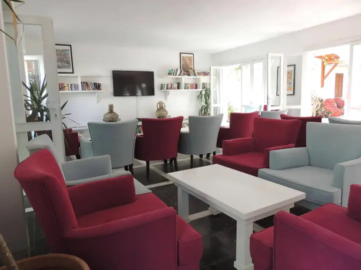 Битез: Okaliptus Hotel