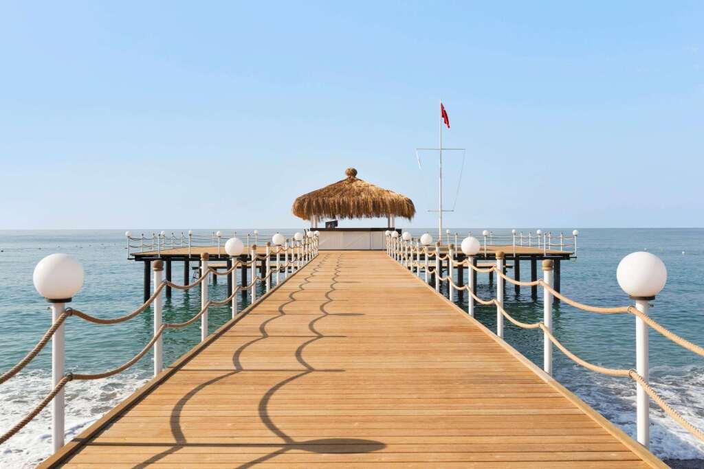 Аксу: Ramada Resort Lara