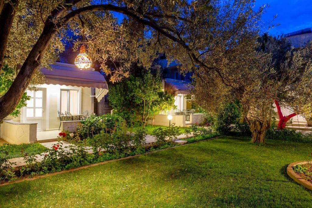 Кучуккую: Gurel Garden House
