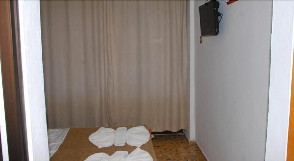 Кушадасы: Pak Hotel