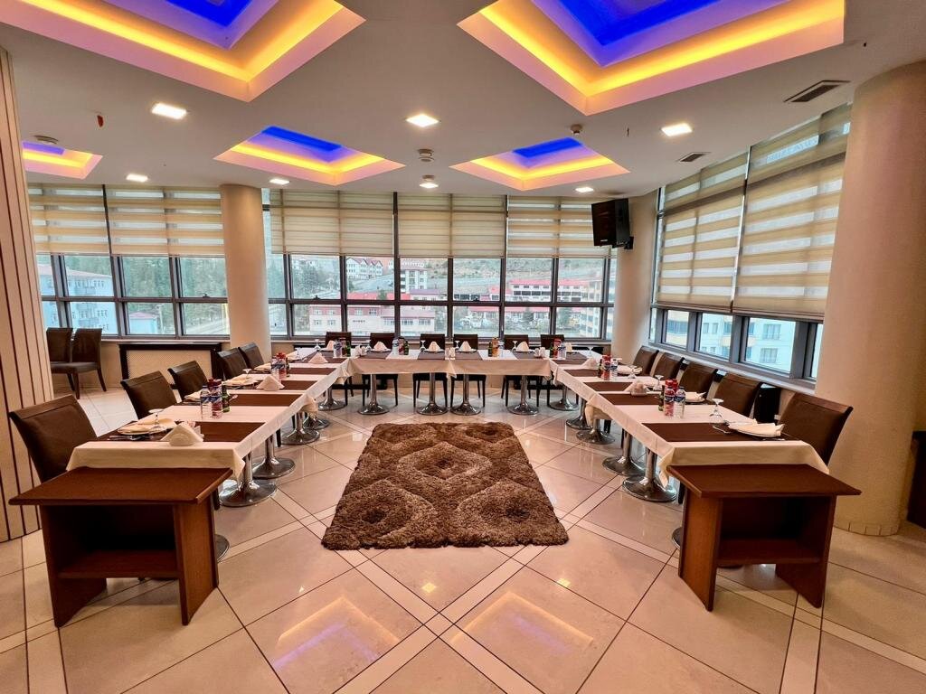 Гюмюшхане: Cimenler Otel