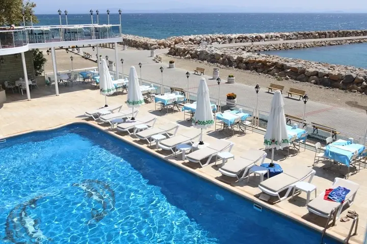 Алтынолук: Отель Ucem Otel Golden Sea