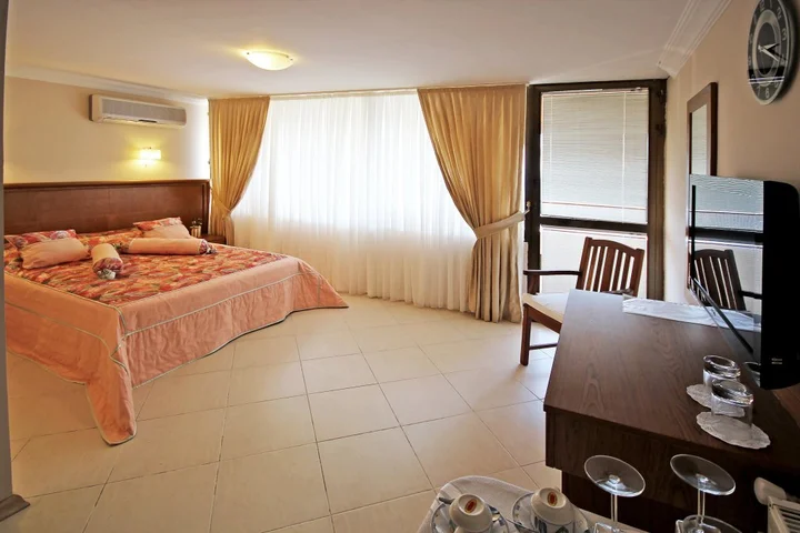 Алтынолук: Отель Ucem Otel Golden Sea