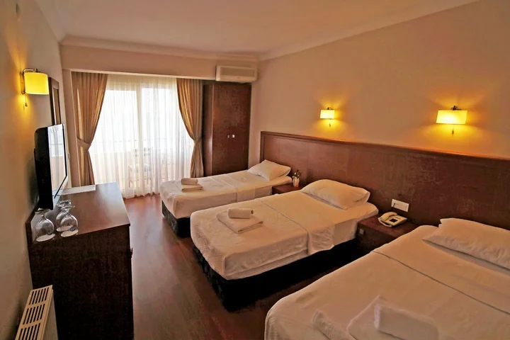 Алтынолук: Отель Ucem Otel Golden Sea