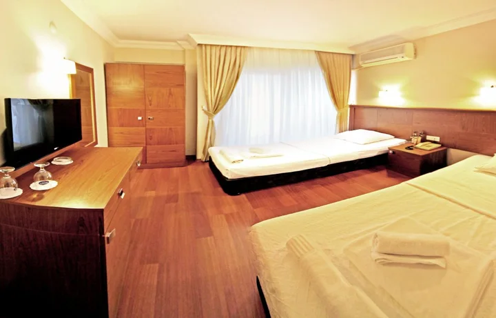 Алтынолук: Отель Ucem Otel Golden Sea