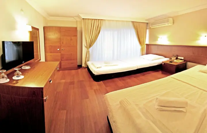 Алтынолук: Отель Ucem Otel Golden Sea