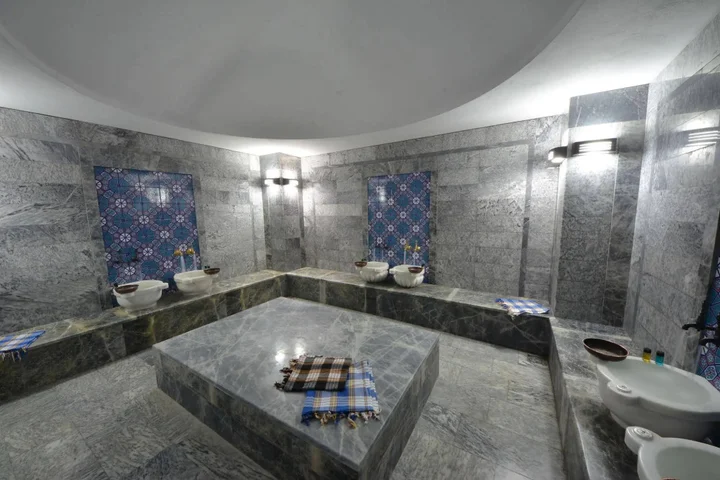Бартын: Diamond Hotel