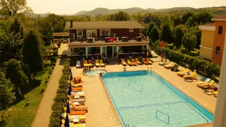 Сайл: Гостевой Дом Club Grand Becassier