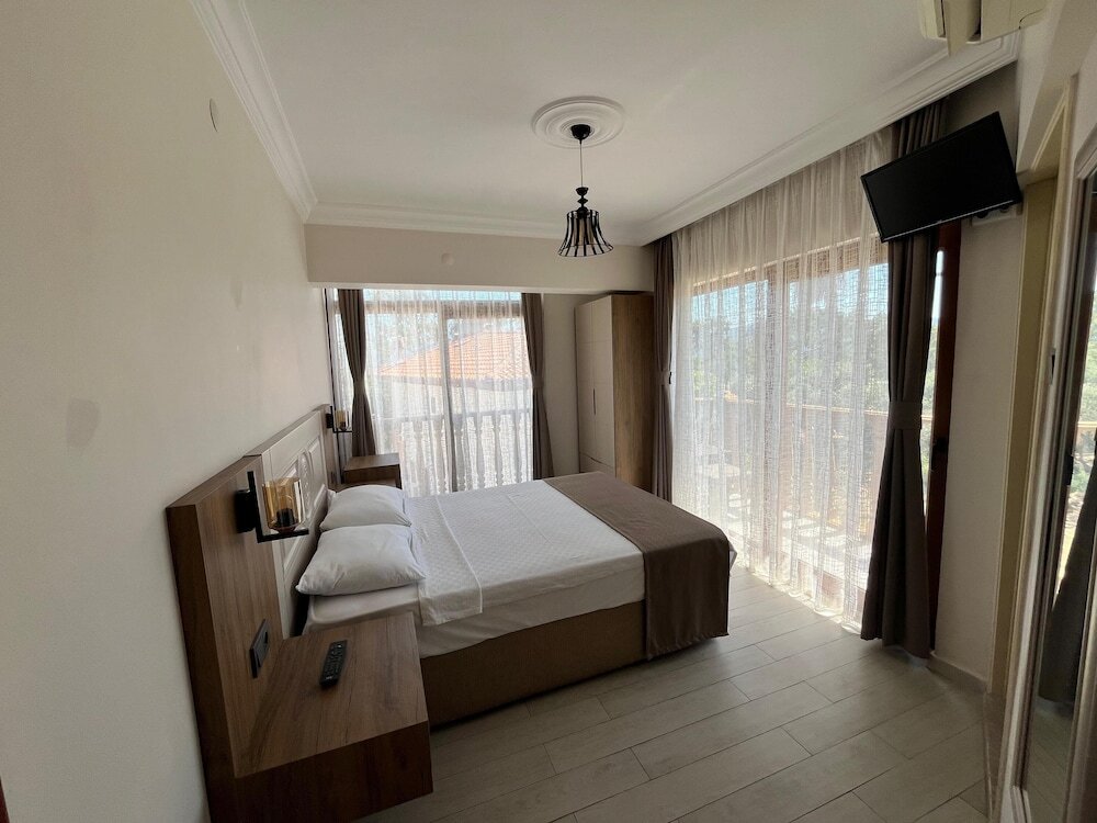 Акьяка: Ates Otel