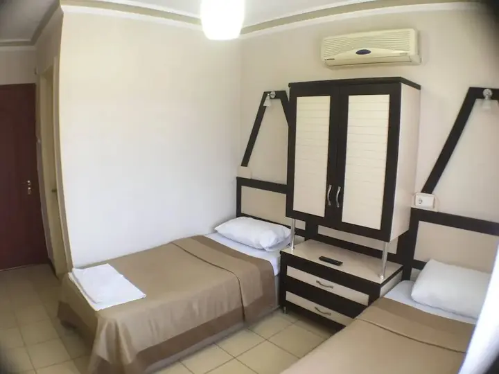 Акьяка: Ates Otel