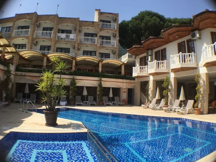 Акьяка: Ates Otel