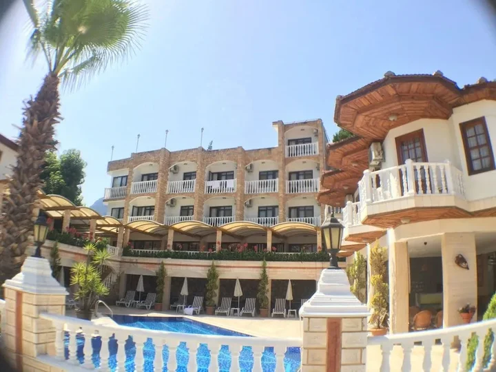 Акьяка: Ates Otel